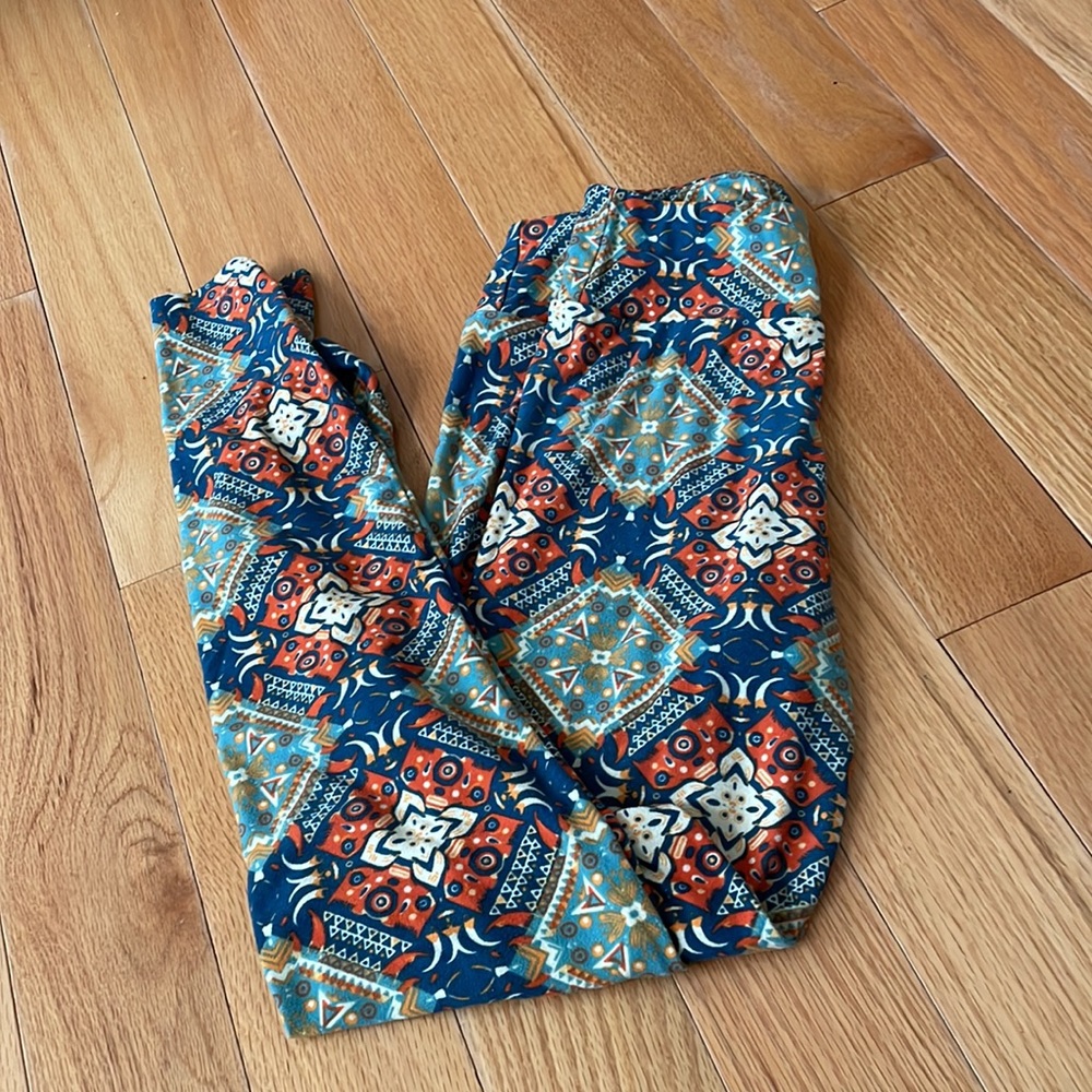 LulaRoe women’s one size legging with print